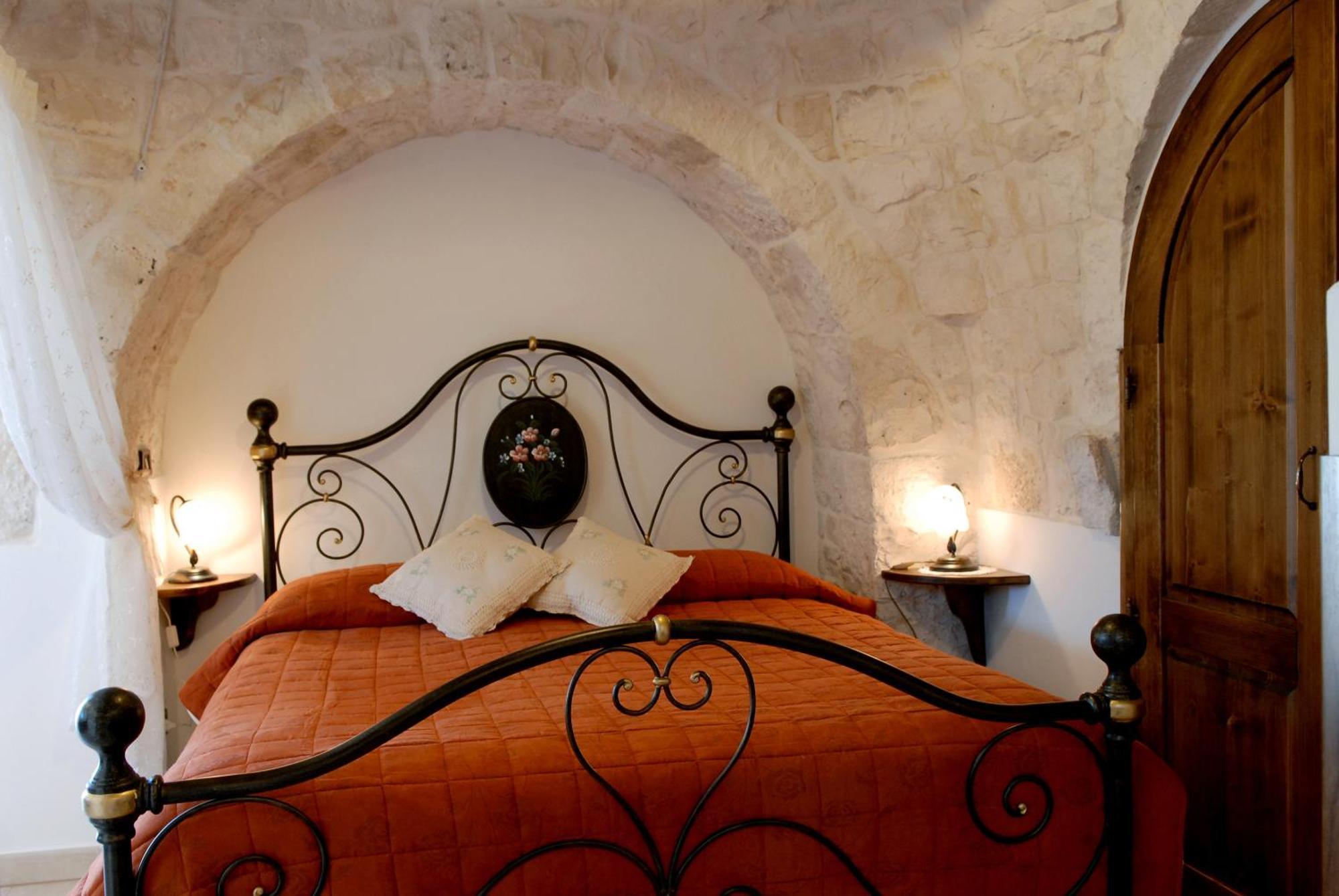 I Trulli Del Nonno Michele Guest House Alberobello Bilik gambar
